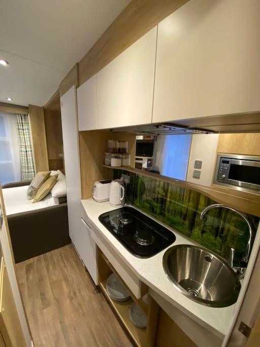 Neptunes Pod Fort William Exterior foto